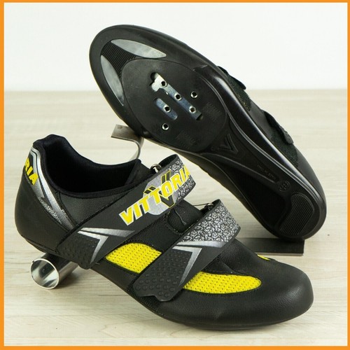 Nouvelles chaussures vélo - chaussures, de