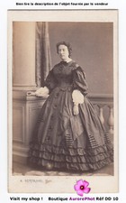 FEMME SECOND EMPIRE EN ROBE À VOLANTS, CDV BERTRAND à PARIS -DD10