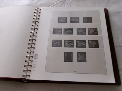 Lot album timbres - 11.,