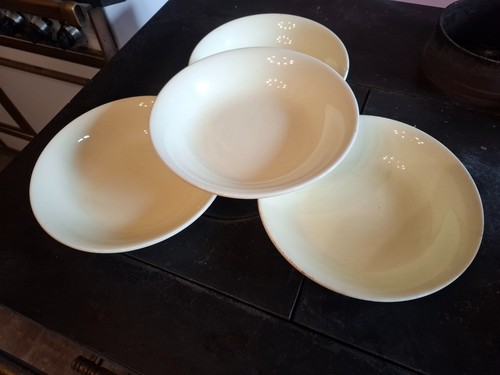 Assiettes calottes deco - assiettes,