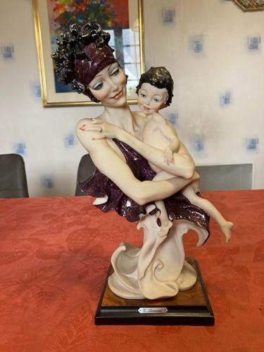 Femme enfant porcelaine - femme, l'enfant