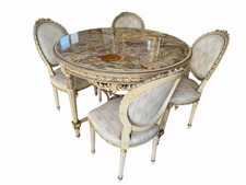 Table ronde style Louis XVI