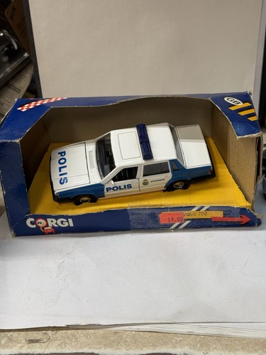 1990 corgi volvo - corgi, police