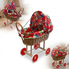 Poussette en osier rouge pour