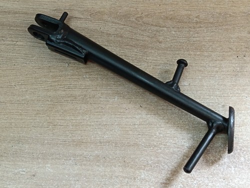 Une bequille laterale moto - bequille,