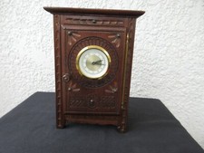 Très belle et ancienne petite