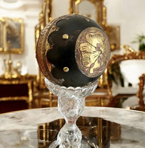 Ancienne boule décorative - boule,