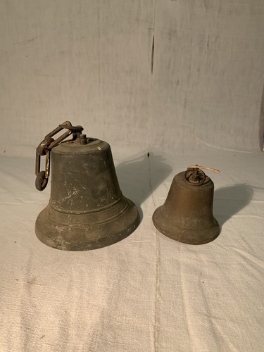 Lot cloche ancienne bronze - lot,, ancienne,