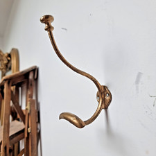 Patère Murale en Fonte Dorée