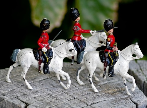 Vintage lead figurines - lead,