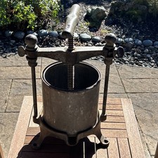 Antique Classic #2 Four Quart Fruit And Lard Press Cast Iron