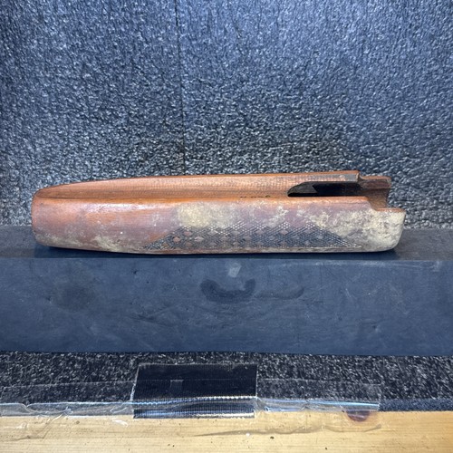 Mossberg 500a forend press - forend,