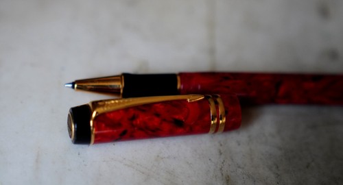 Magnifique stylo roller parker - magnifique,