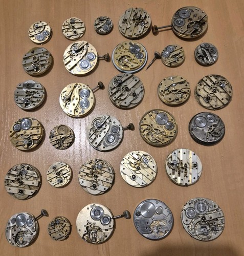 Lot mouvements de montres - ,