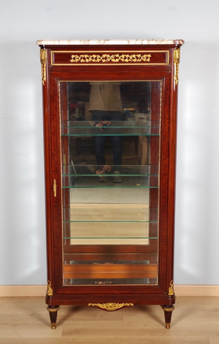 Vitrine style louis xvi - style,