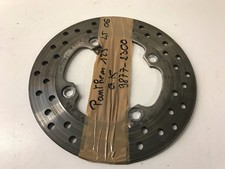 UN DISQUE DE FREIN ARRIERE