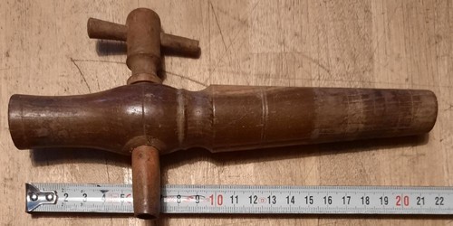 Anciens robinet chataigne - anciens,