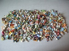 Lot de 190 anciennes fèves