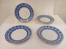 LOMONOSOV. Quatre assiettes à