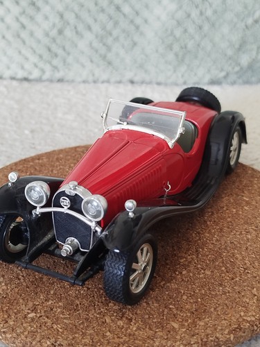 Belle miniature 24e - , 1/24e