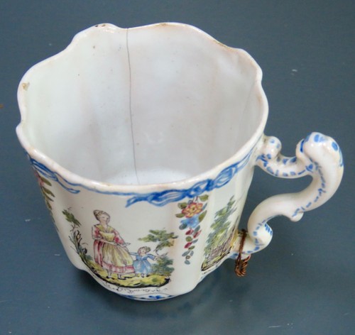 Tasse café faïence - tasse, a