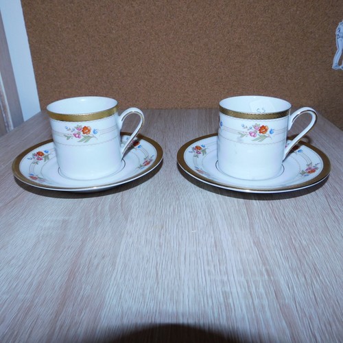 Tasses sous en - 2,