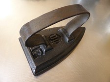 Ancien Fer à Repasser en