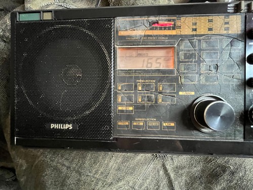 Philips d2935 portable world - philips,