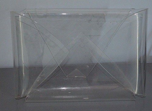 Porte revue plexiglass - porte,