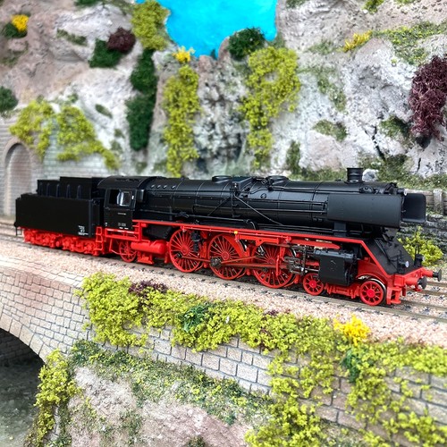 Locomotive vapeur 008 - 01,
