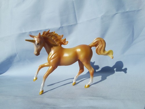 Breyer stablemate horse crazy - breyer,