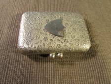 Ancienne petite boite en