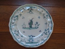 MOUSTIERS BEAUTIFUL ANTIQUE FLAT PLATE EARTHENWARE CHINESE DECOR 19 EME
