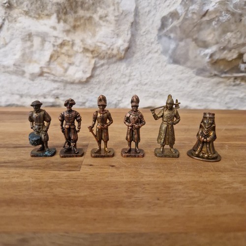 Lot jouet kinder 1996 - lot,