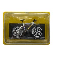 BIC065A Orbea Oiz Team 2005 Vélo miniature DelPrado 1:15 cyclisme