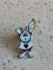 Disney White Rabbit Alice in Wonderland Pin’s ••