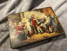 Ancienne boite en fer blanc