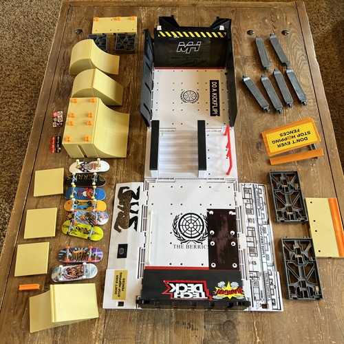 Tech deck finger board - tech, skate