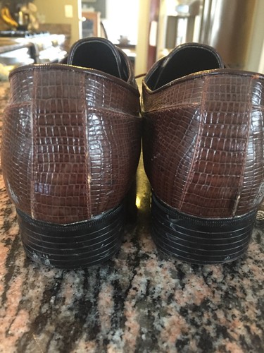 Mens brown shoe lace - brown, up