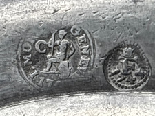 Assiette étain datée 1743