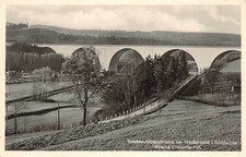 Pont autoroutier sable blanc