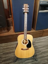 MARTIN D-18 Acoustic Guitar-01