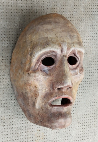 Rare masque cuir - en,