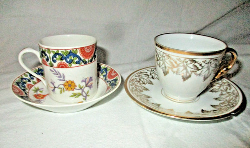 Petites tasses anciennes 1 - tasses,