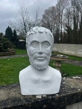 Buste d'homme barbu en terre