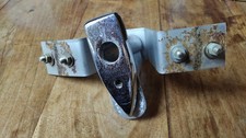 attache Embase Support de Toms