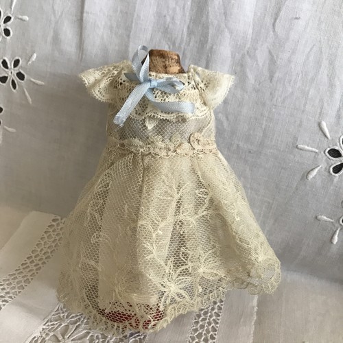 Robe pour poupée ancienne - robe,