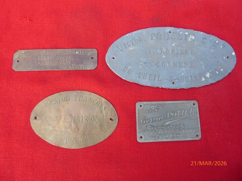 Lot plaque de - :, cultivateur