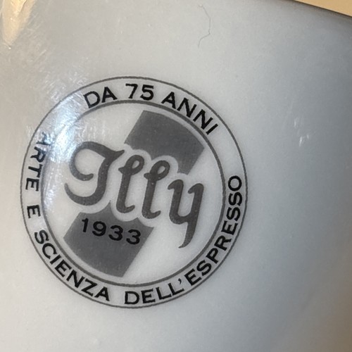Illy cappuccino coffee - cappuccino,