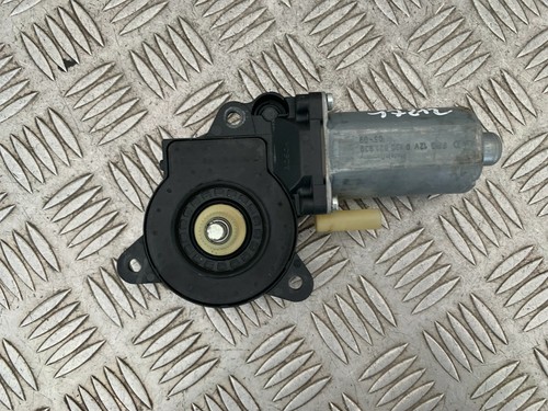 Moteur lève vitre avant - , droit